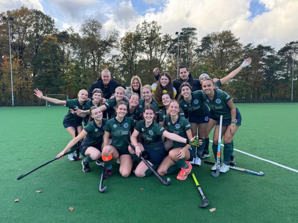 Team sponsoring jong dames 2 hockeyteam